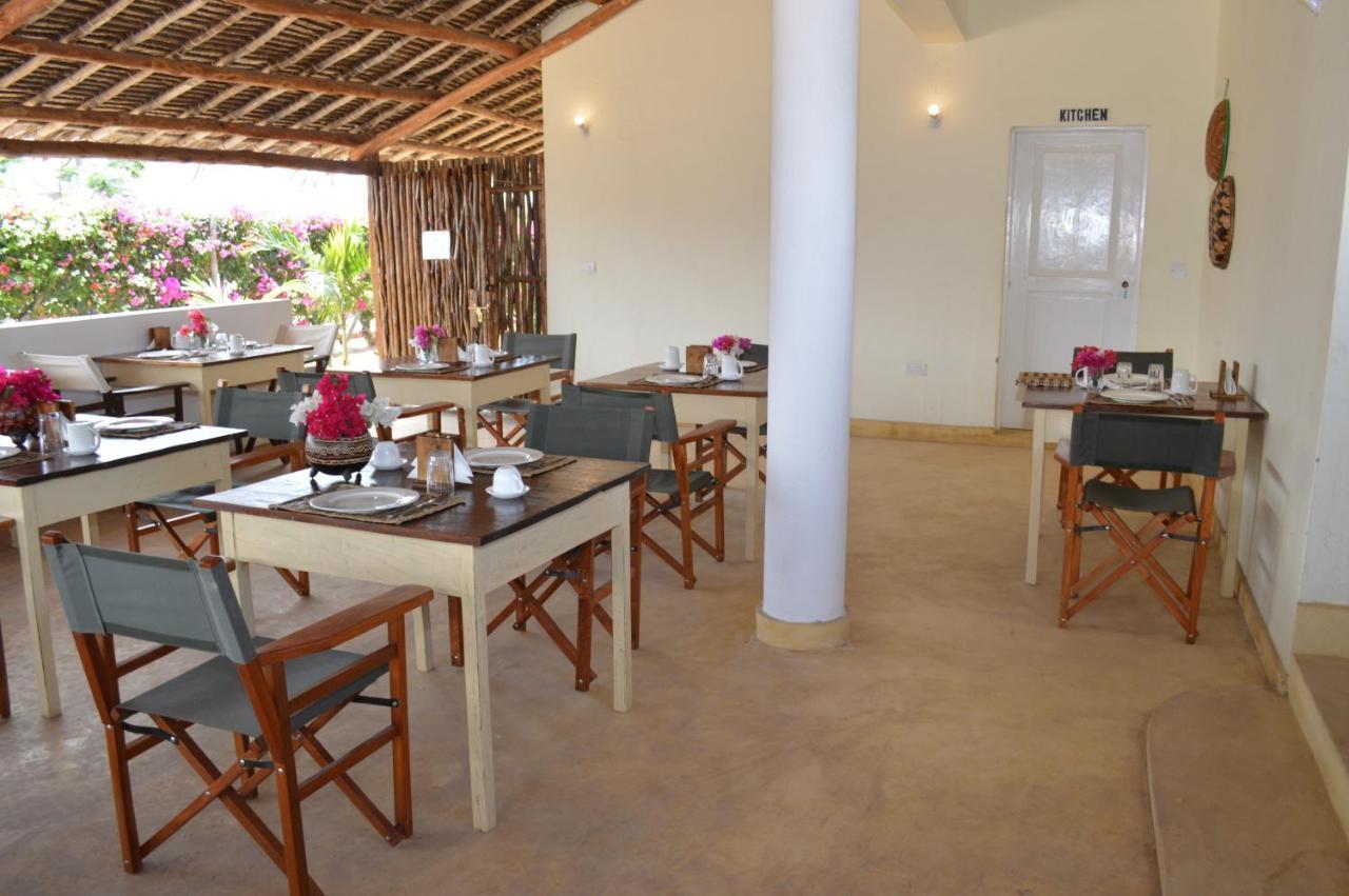 واتامو Pole Pole Beach House المظهر الخارجي الصورة