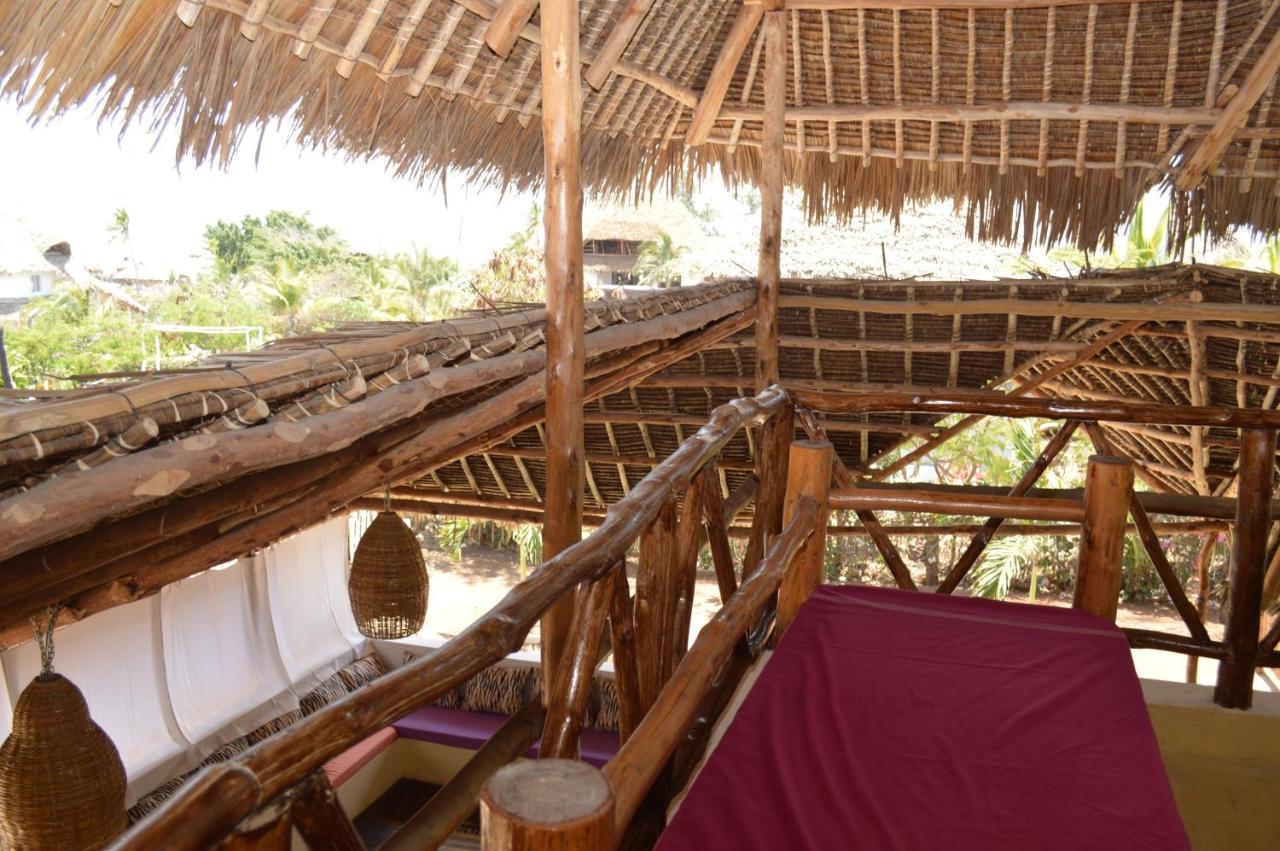 واتامو Pole Pole Beach House المظهر الخارجي الصورة